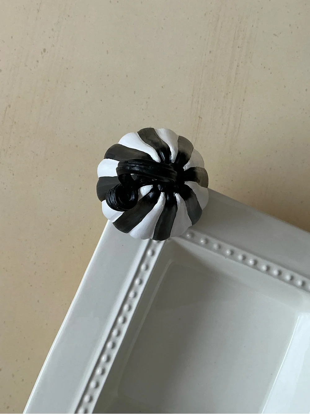 Black and White Striped (Beetlejuice) Gourd Pumpkin Platter Decoration 🎃